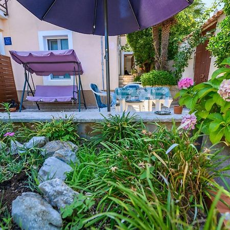 Apartmani Loreta Mali Lošinj Exteriör bild