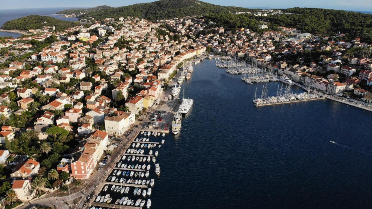 Apartmani Loreta Mali Lošinj Exteriör bild