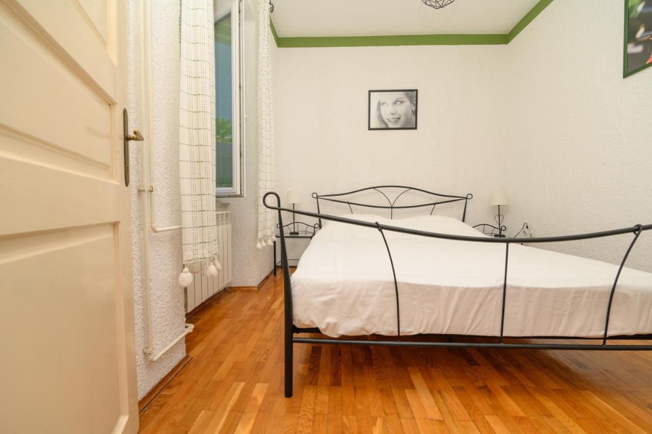 Apartmani Loreta Mali Lošinj Exteriör bild