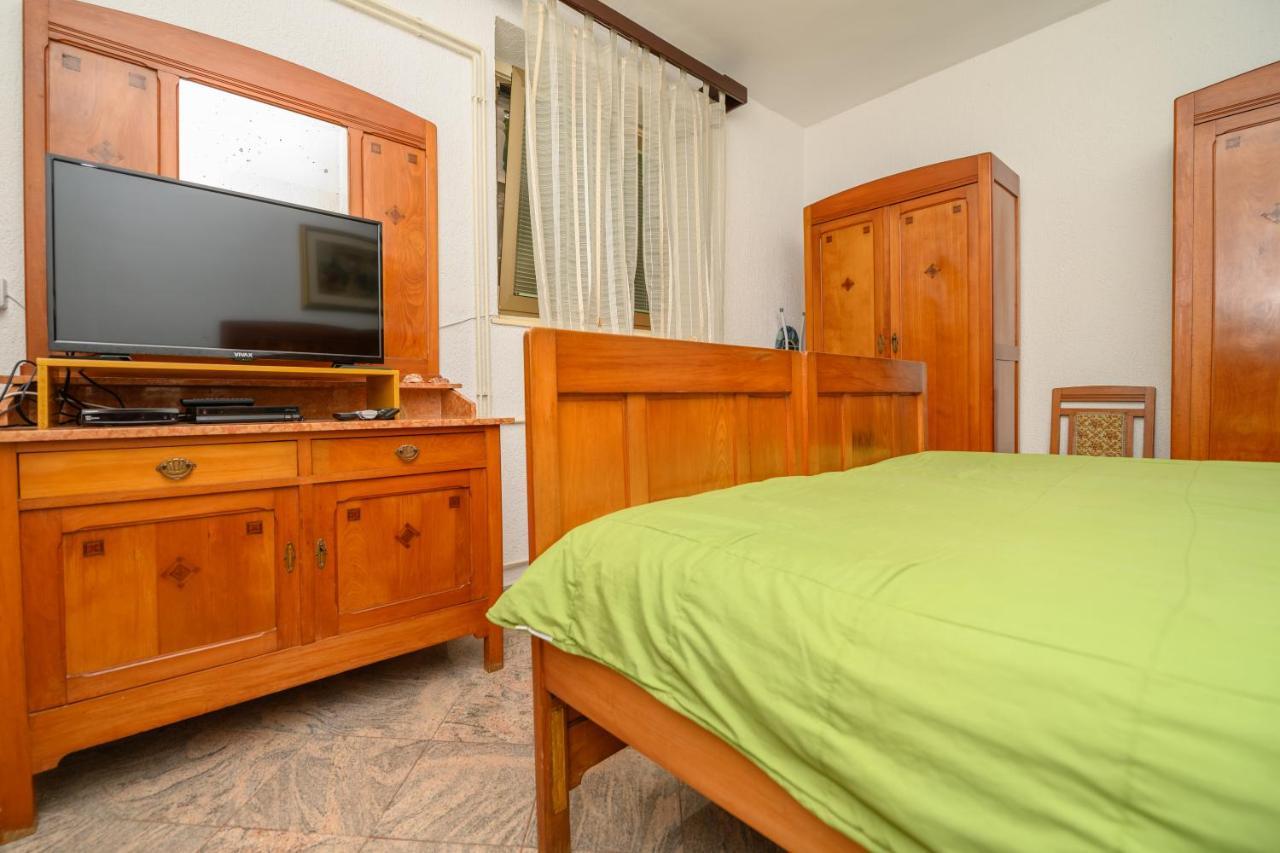 Apartmani Loreta Mali Lošinj Exteriör bild