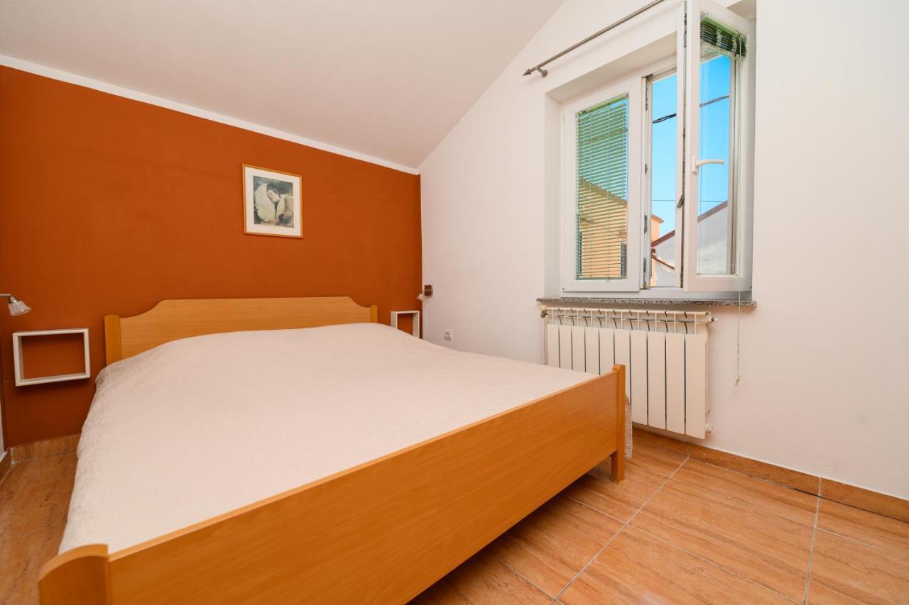 Apartmani Loreta Mali Lošinj Exteriör bild