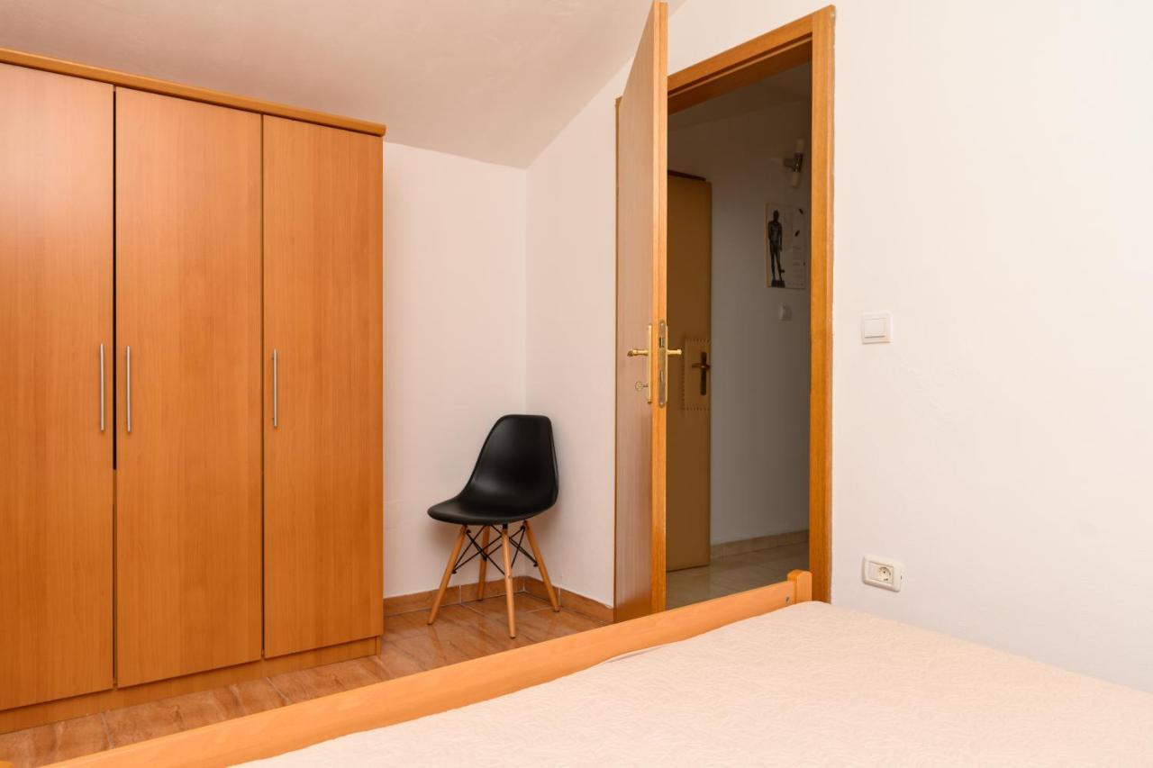 Apartmani Loreta Mali Lošinj Exteriör bild