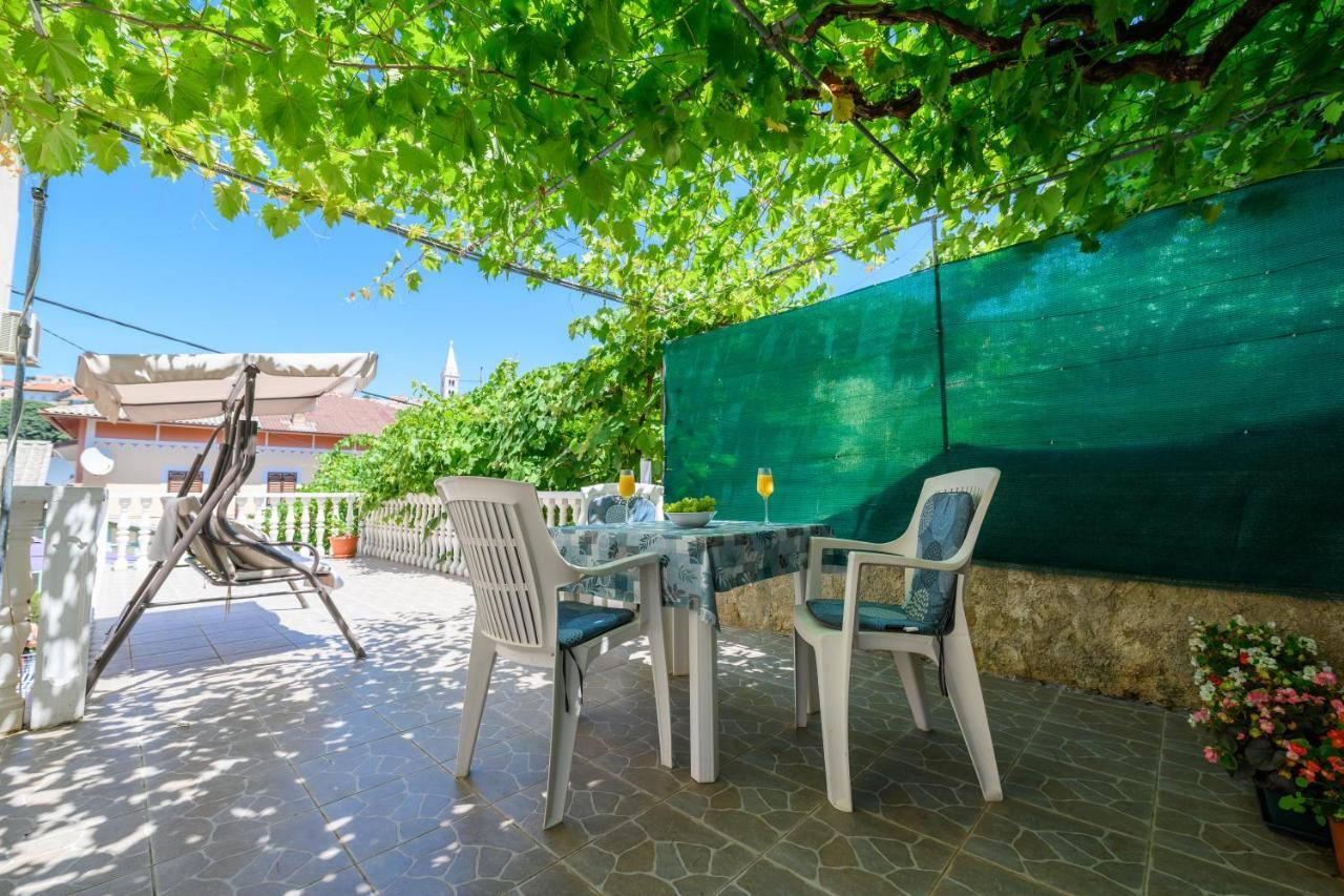 Apartmani Loreta Mali Lošinj Exteriör bild